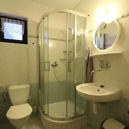 Kubat בית הארחה